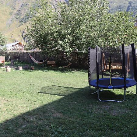Kazbegi Cottages מראה חיצוני תמונה