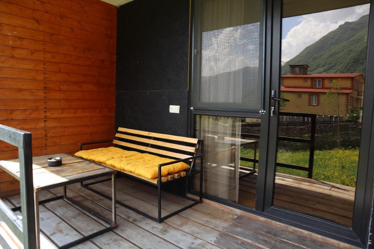 Kazbegi Cottages מראה חיצוני תמונה