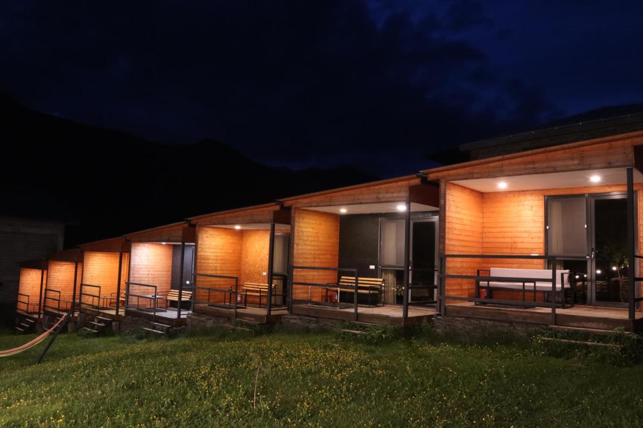 Kazbegi Cottages מראה חיצוני תמונה