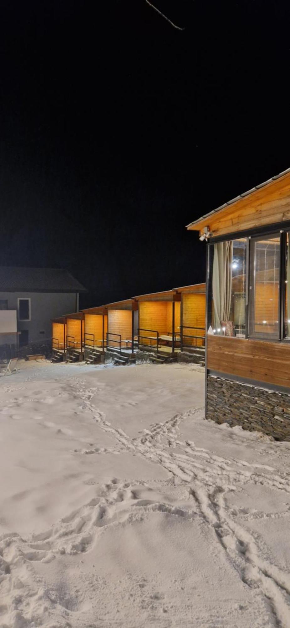 Kazbegi Cottages מראה חיצוני תמונה