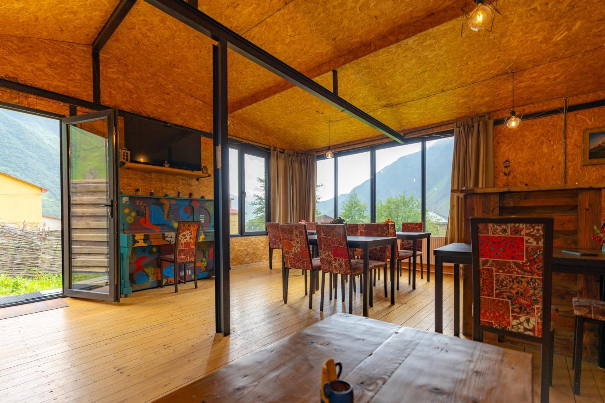 Kazbegi Cottages מראה חיצוני תמונה
